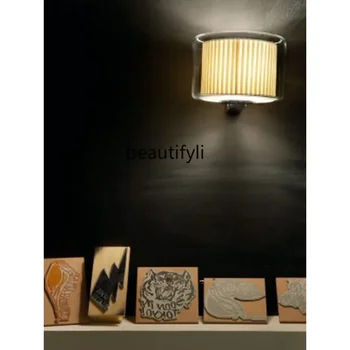 Дизайнерски модел от Испания, антре, кабинет и спалня, нощно стълбище, Проста всекидневна, Стъклена, с монтиран на стената лампа Изображение 3